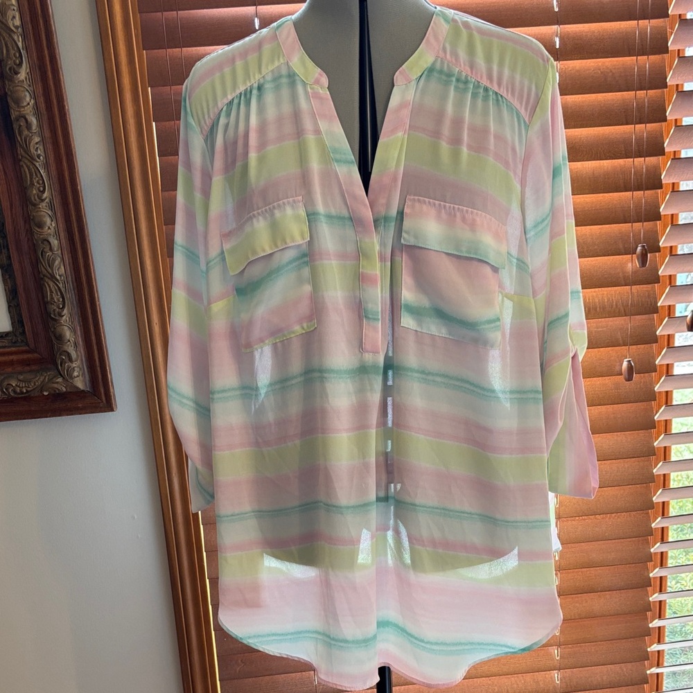 Torrid Harper Georgette 3/4 Roll-Tab Sleeve Pullover Blouse Size 3X (22-24) EUC
